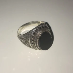  - 2 st ringar i äkta silver Bild 1: 500kr Bild 2: 400kr  