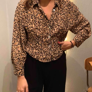  - Skjorta från Zara! Använd någon enstaka gång