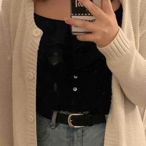  - Super gulligt svart linne! 