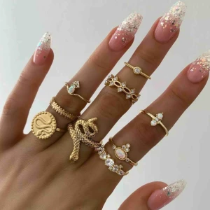  - As snygga guldringar (9 pack) helt oanvända/nya KOMMER SNART IN MER I LAGER!!!! 