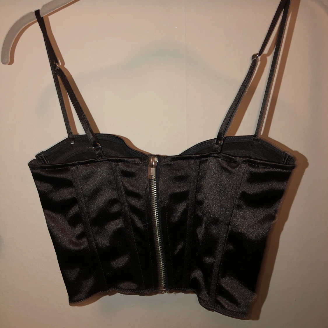 Brun korsettopp - 90