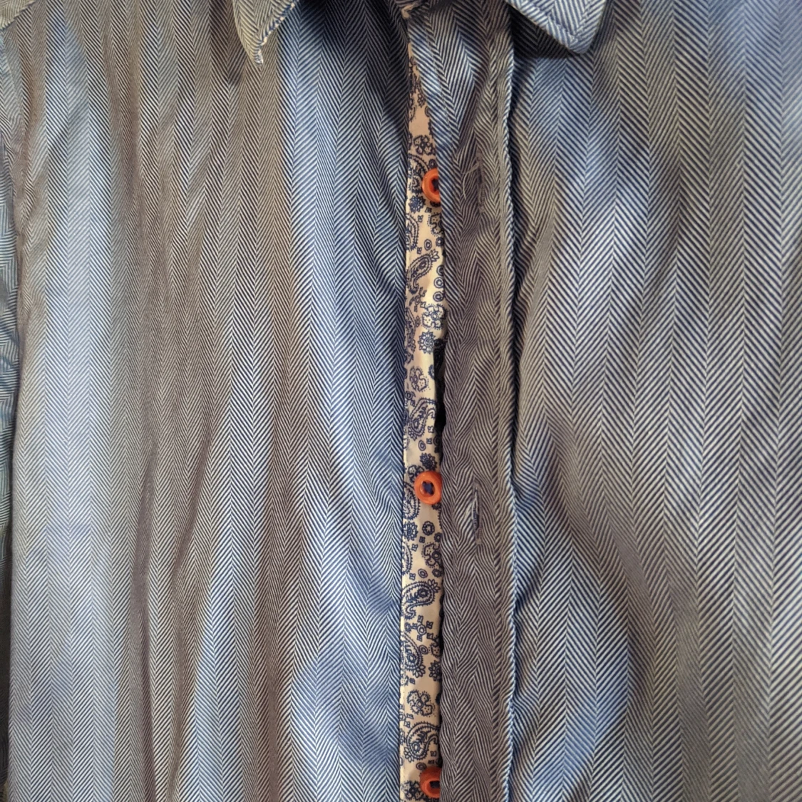 Annorlunda o cool skjorta  - 90