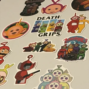 Teletubbies klistermärken - ✨ 1 styck 12 kr ✨ 3 stycken 30 kr ✨ Alla 46 kr ✨