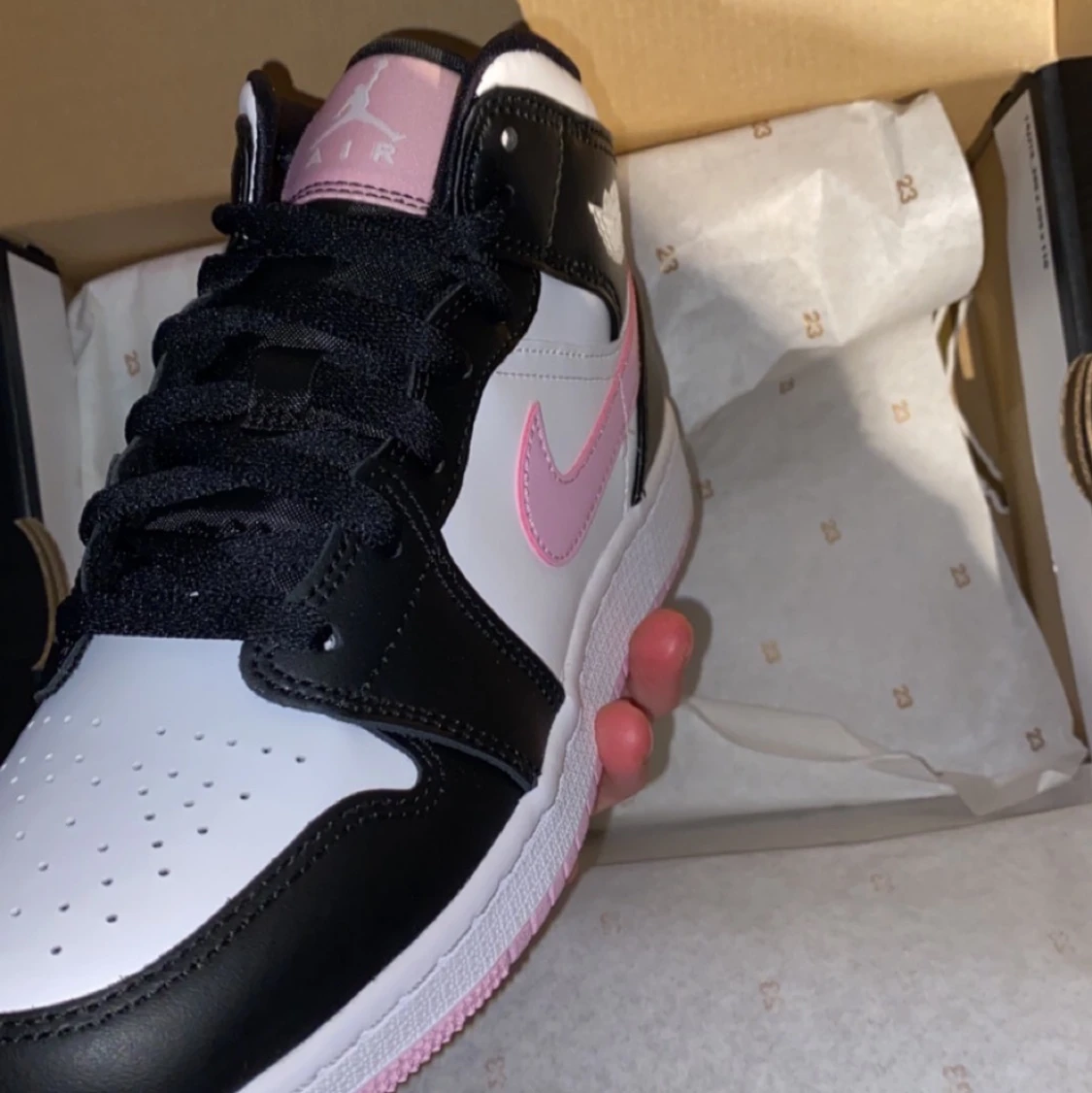 Jordan 1 Mid Arctic Pink  - 90