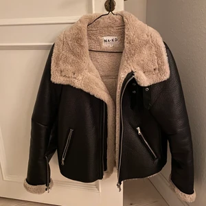 Jacka - Superfin jacka från nakd som inte längre kommer till användning. Köpare står för frakt! 