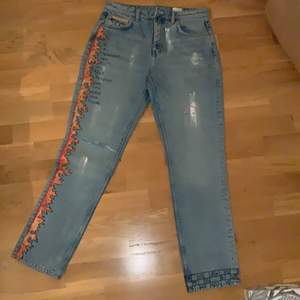 Aldrig använda unika weekday jeans (SEATTLE FIT)