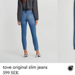 säljer dessa supersnygga och trendiga jeans från gina tricot! jättefina och hastiga jeans men säljer pga för små. använda ett förtal gånger så är i nyskick. köparen står för frakten:))