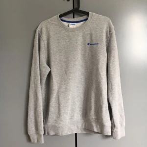  - 🏅Grå Champion tjocktröja i utmärkt skick!!🏅