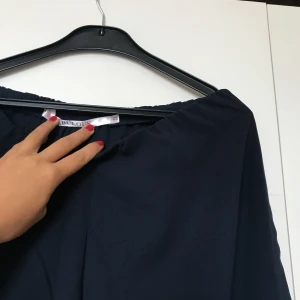  - Tunna fladdriga mörkblå byxor! Superfina till vardags! 😍