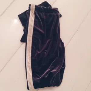  - Mysiga sammets byxor