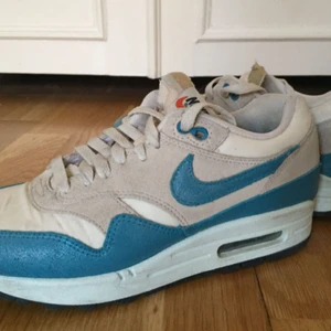  - Nike air Max 1 vintage. Frakt tillkommer utanför Stockholm.