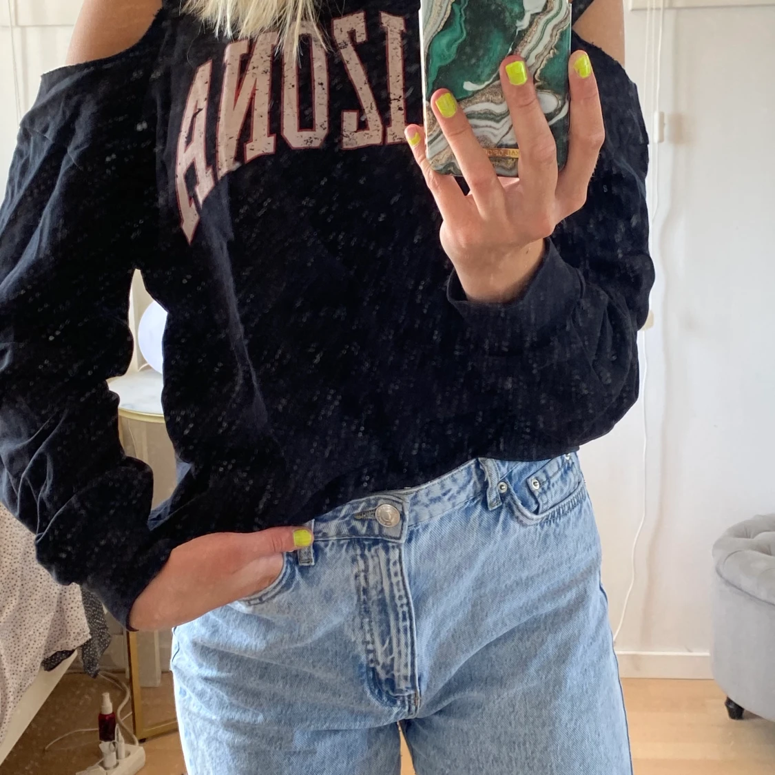 Oversized sweatshirt