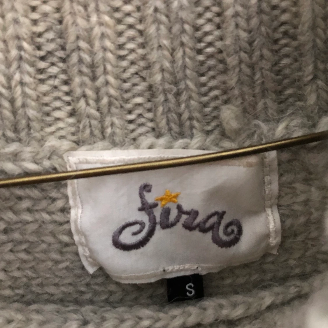 Fira stickad poncho - 91