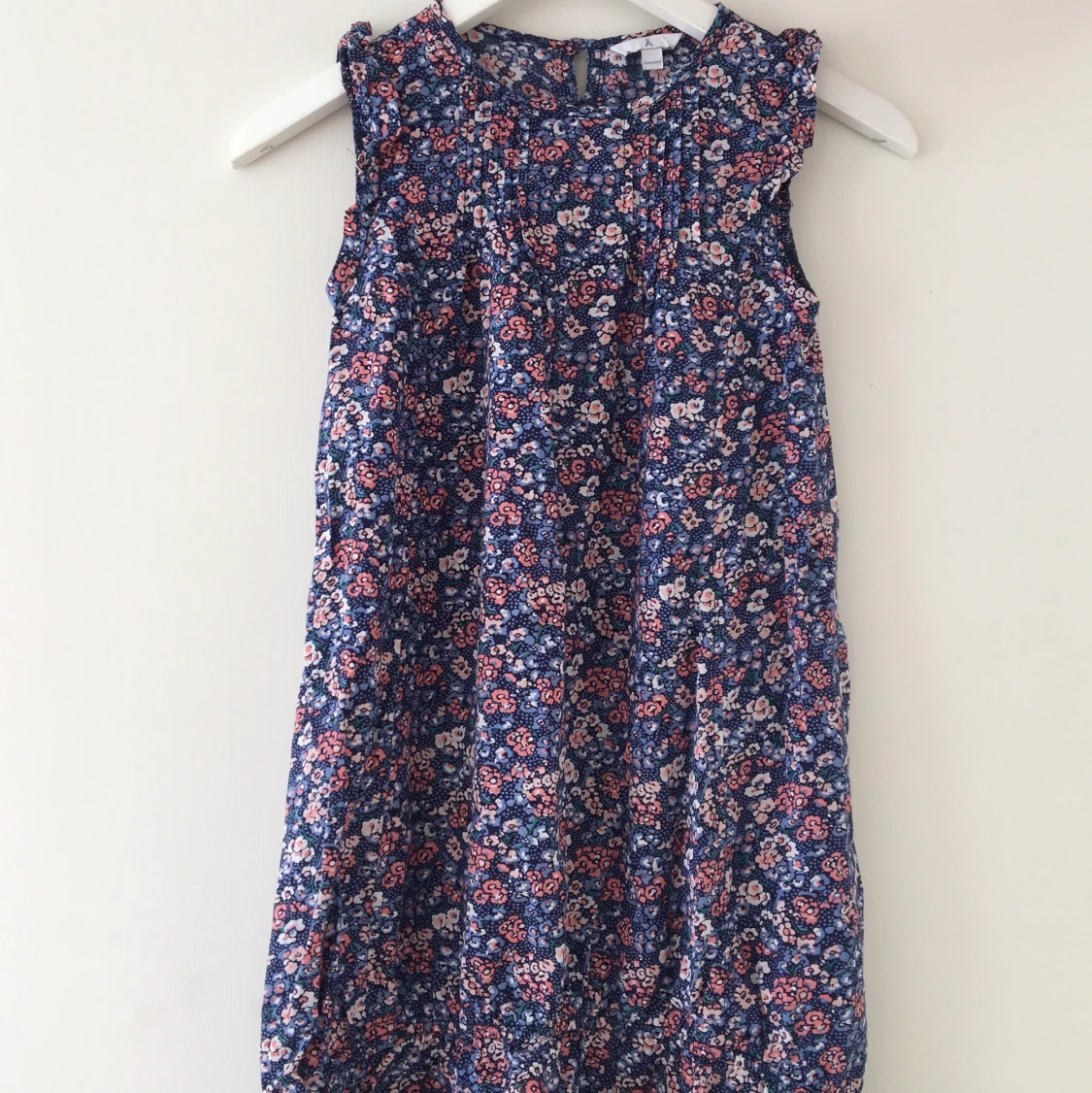 Blommig klänning 💙