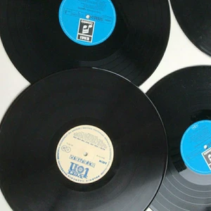 VINYLSKIVOR  - Vinylskivor, 40kr/st💞😊 Kvar: 4/20
