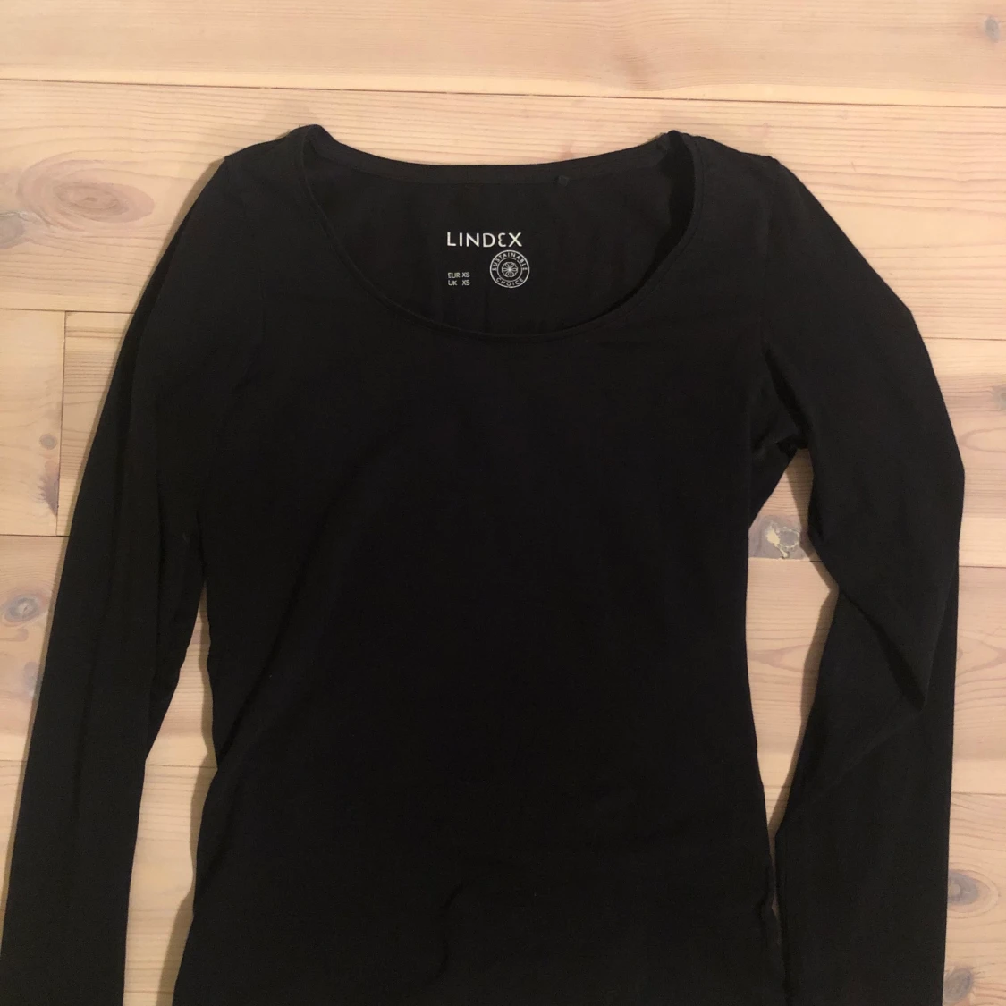 Svart långärmad t-shirt  - 91