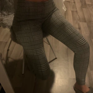 Rutiga byxor  - Mer åt mjukis hållet 