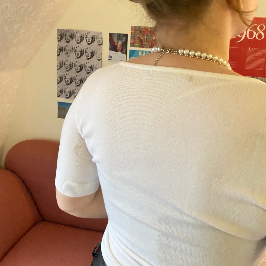 Vit v-ringad tröja  - 90