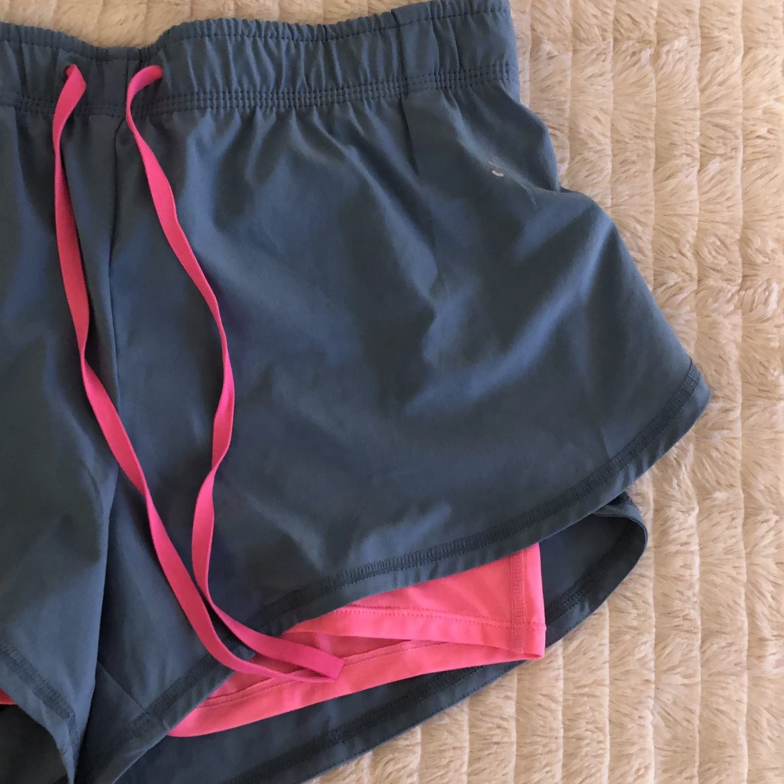 H&M träningsshorts - 90