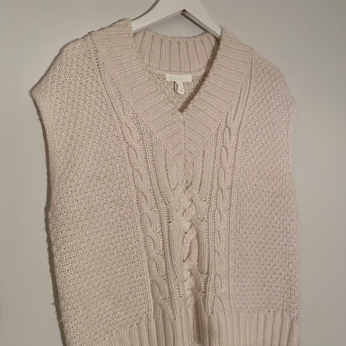Stickad väst från H&M!!