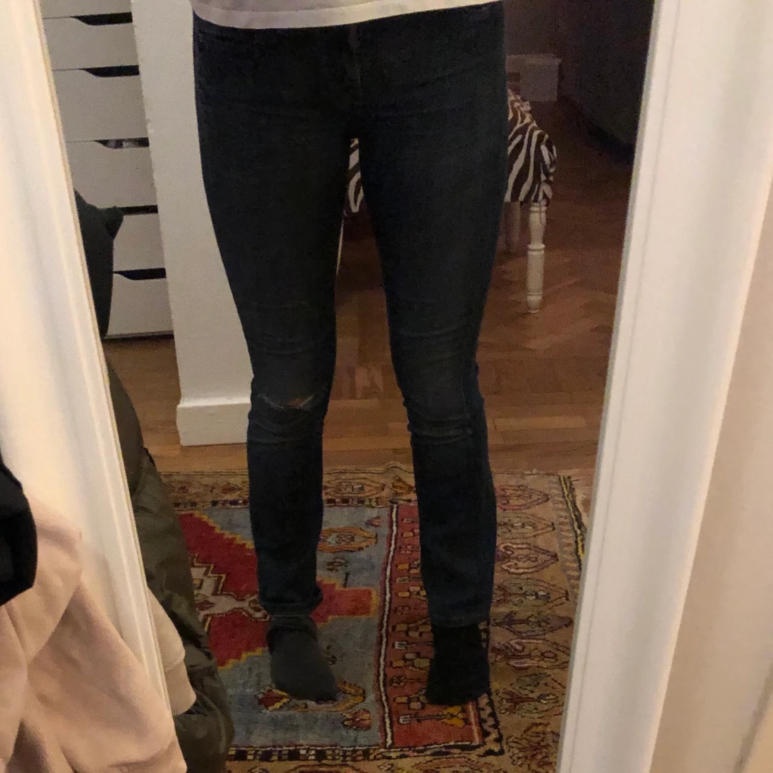 Mörkblå jeans