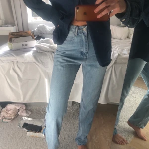 Momjeans - Pris kan disskuteras , helt oanvända med prislapp kvar