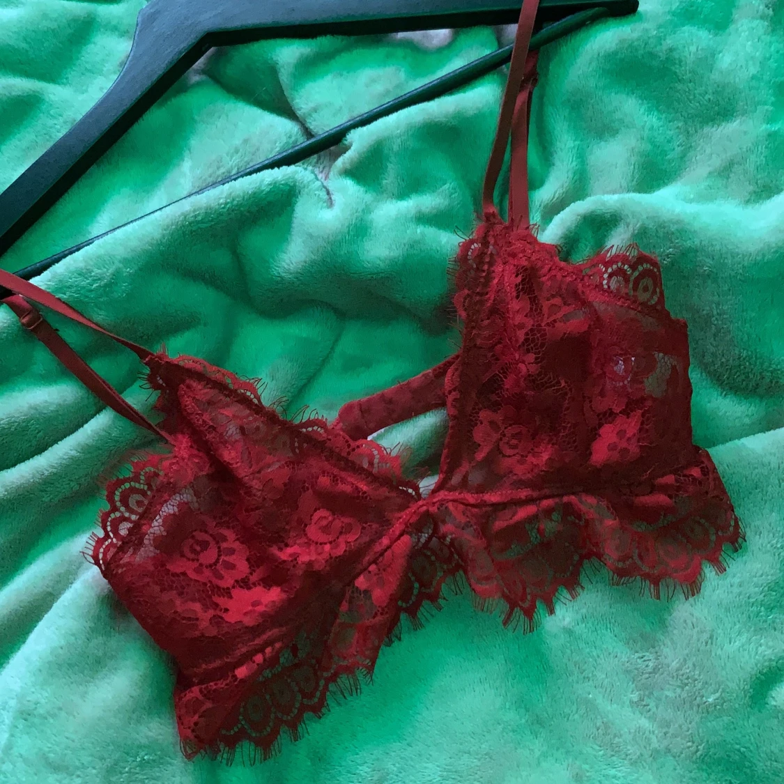 Röd spets bh från NAKD  - 91