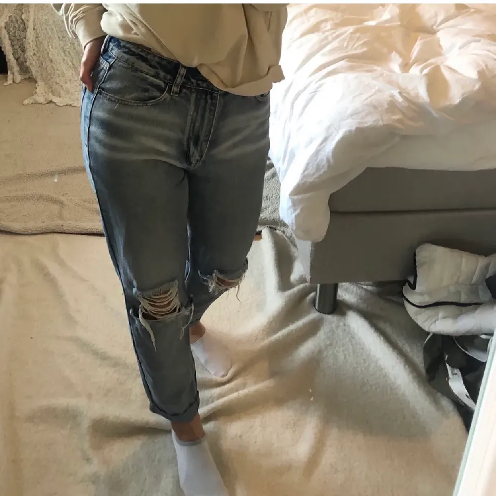 Jätte snygga boyfriend jeans! Stl 36 men passar mig som annars har 38. FRAKT INGÅR❗️. Jeans & Byxor.