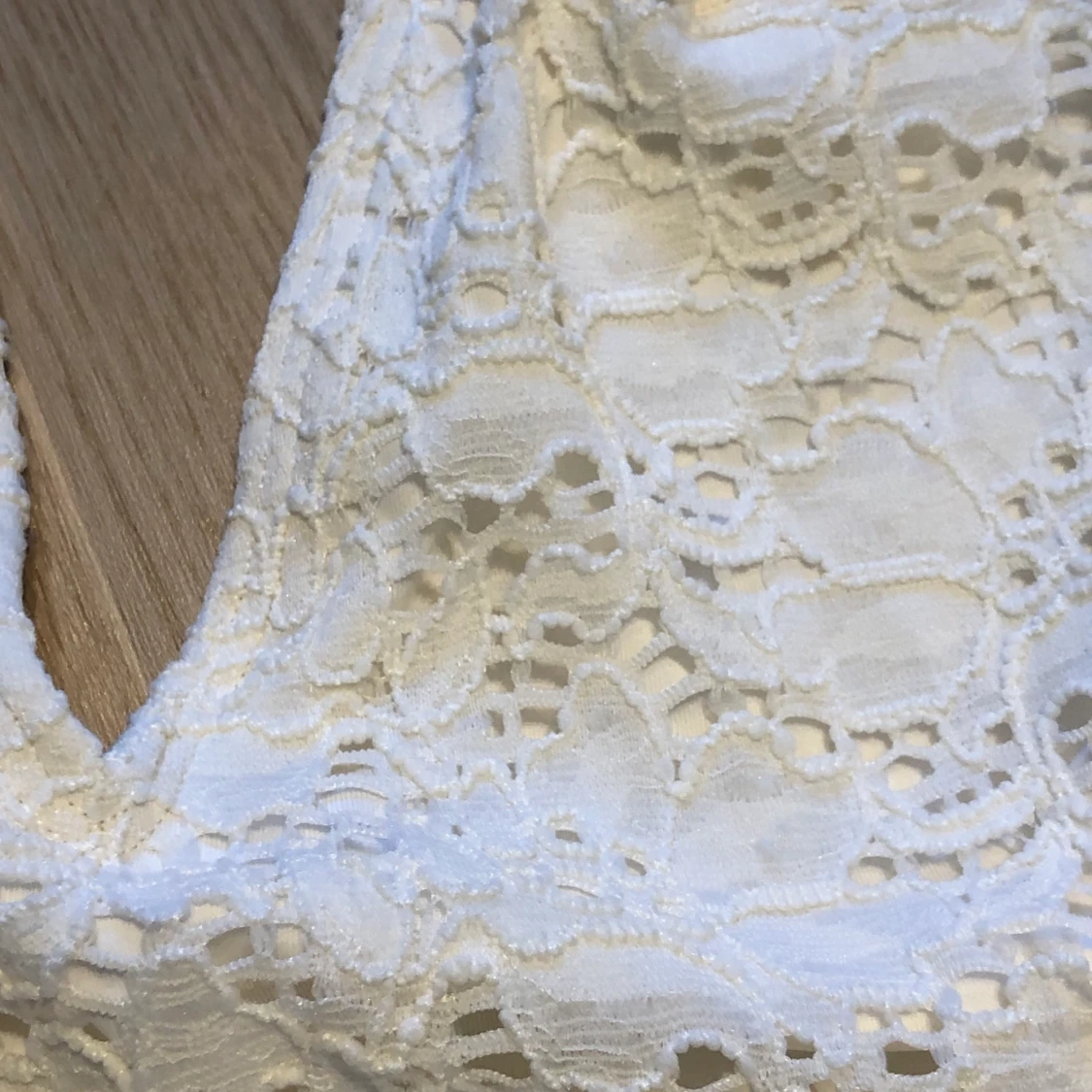 Oanvänd baddräkt! - 90