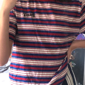 Randig tröja  - Säljer min tröja från h&m, superskön 