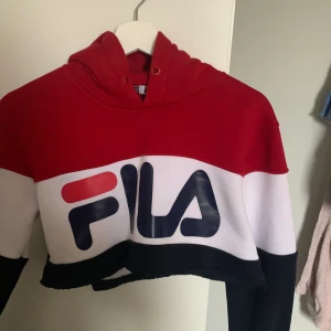 Fila  - Fila magtröja, fint skick