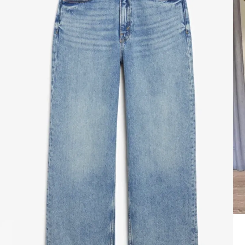 Säljer mina underbara monki jeans i modellen mozik. De är använda rätt så mycket men de är i fint skick. Köpta för ca 1 år sedan. Säljs pga att jag inte använder de lika mycket längre. Pris: 120kr ( frakt är medräknat i priset ) . Jeans & Byxor.