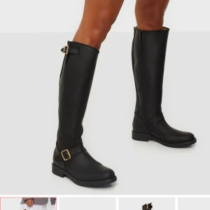 Johnny Bulls Black&Gold  - Säljer mina Johnny Bulls av äkta läder då jag inte använder de längre. Bootsen är i mycket bra skick och är endast använda ett fåtal gånger. De är extremt tåliga och perfekta för hösten och vintern. Ordinarie pris: 2299kr 