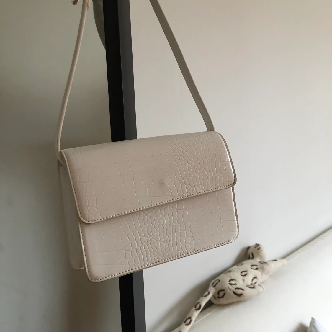Söt vit väska - 90