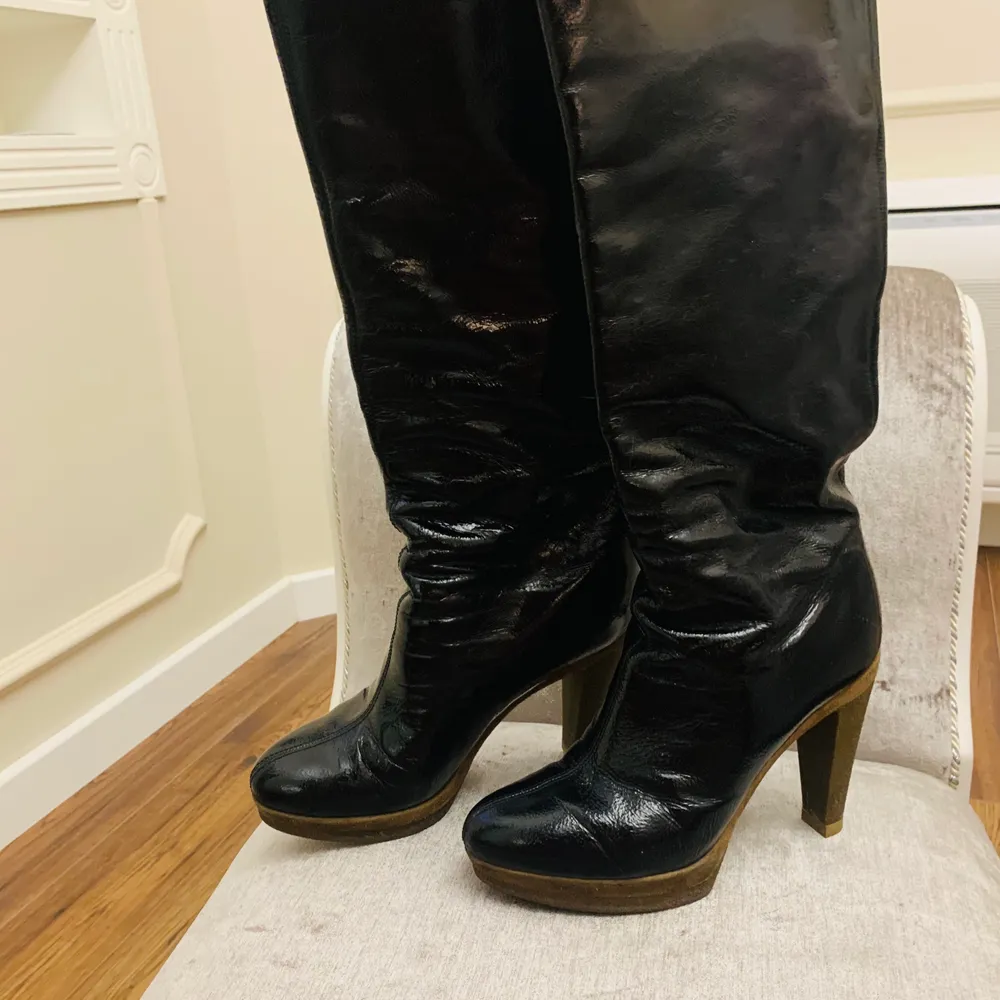 Sergio Rossie boots, 39, fit to size, very comfortable and stylish, in perfect condition and well taken care of. Perfect for work and for going out . Skor.