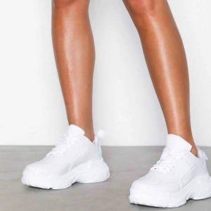  - Skor från Nelly använda 1 gång. Strl 36. 300kr inklusive frakt! 💕