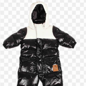  - Underbar overall Strl 68/74 säljs nu då sonen vuxit ur den..Liten reva vid sidan om dragkedjan inget som stör funktionen. 