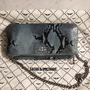  - Zadig Voltaire väska Orginalpris 3600 
