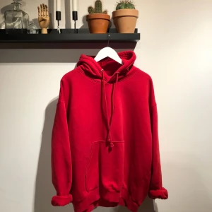  - Weekday hood. Använd max 3 ggr. 