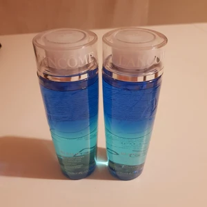  - Makeup remover från Lancome Bi-facil. Bästa jag använt, lämnar huden mjuk, len och ren. Säljer då de inte kommer till användning. Helt oöppnad! 200 kr styck, ordinarie pris 310 kr 