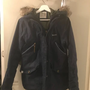  - Väldigt fint skick  Hämtas i Fisksätra eller ska den skickas betalar mottagaren frakten