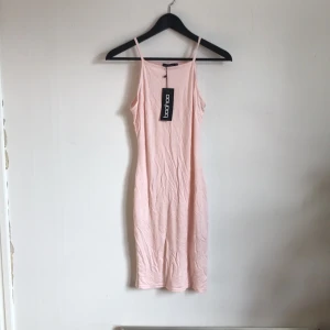  - Helt ny klänning från boohoo ☀️inklusive frakt