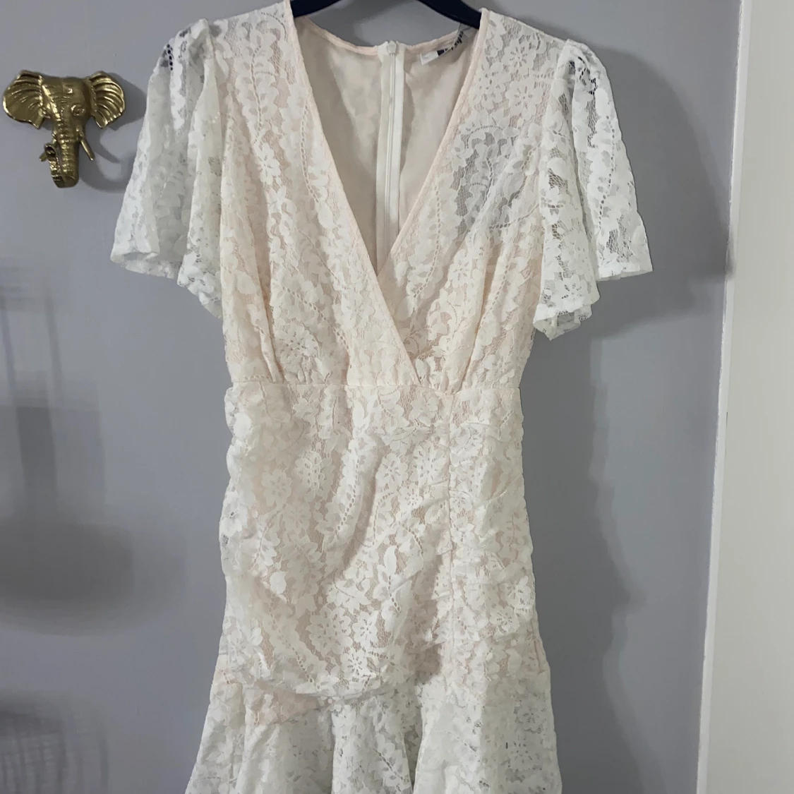 Krämvit studentklänning - 90