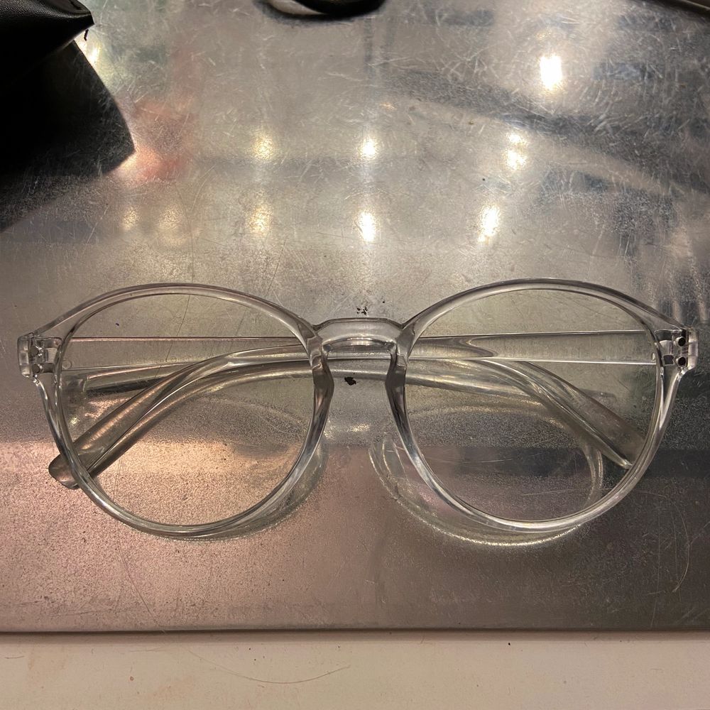 Fake glasögon - Accessoarer | Plick Second Hand