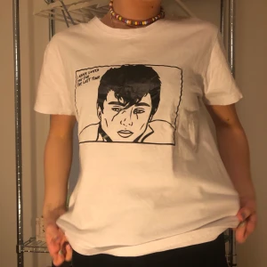 T-Shirt med call me by your name tryck - Säljer denna fina/coola T-Shirten med call me by your name tryck<33