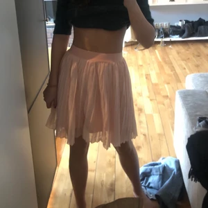 Kjol - Jätte söt rosa kjol i perfekt skick☺️