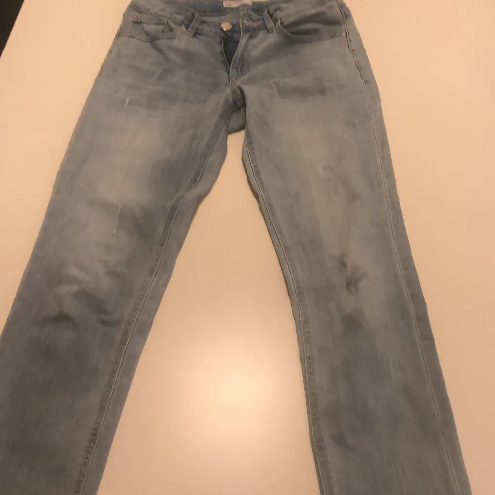 Supersköna byxor för bara 80kr. Köpte de för 200kr på rea.. Jeans & Byxor.