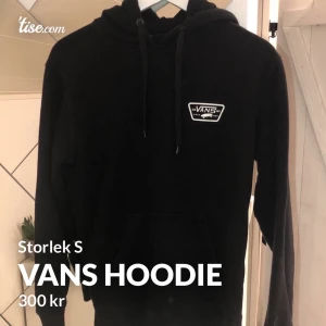 Vans hoodie  - Säljer nu mina vans hoodie då den ej används. Den är fåtal gånger använd 😁