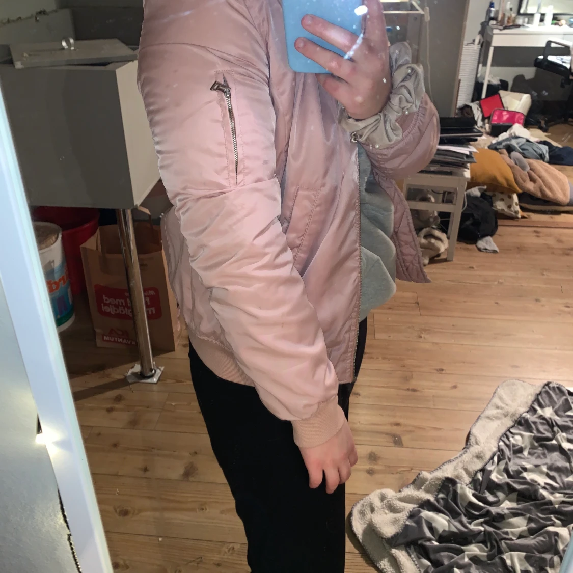 Rosa bomberjacka  - 91