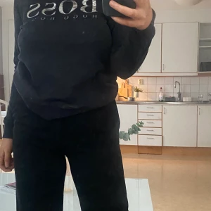 Hugo boss  - köpt från Nordlunds förr förra sommaren. Fortfarande i bra skick. 